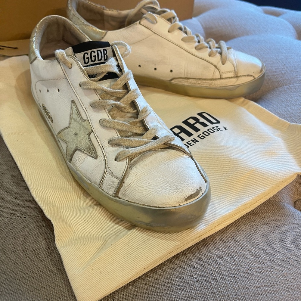 PRICE DROP Just resole & cleaned at a GG store! Golden Goose Superstar Size 39